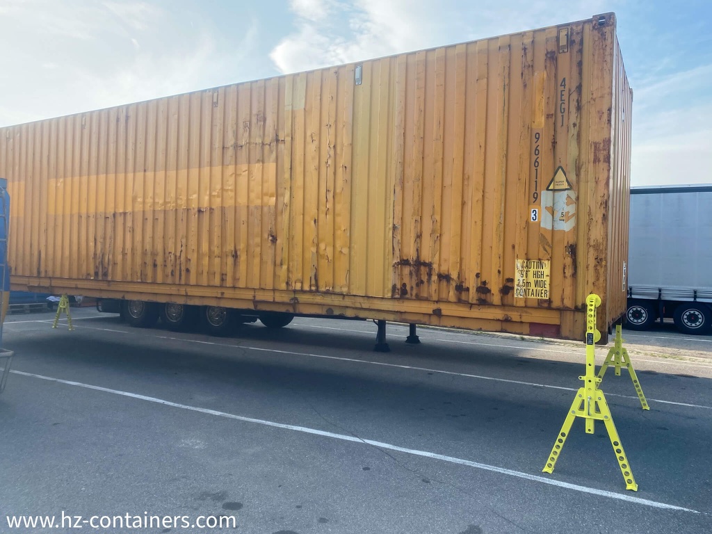 Behöver du ett tillstånd för en fraktcontainer med ConFoot-ben?